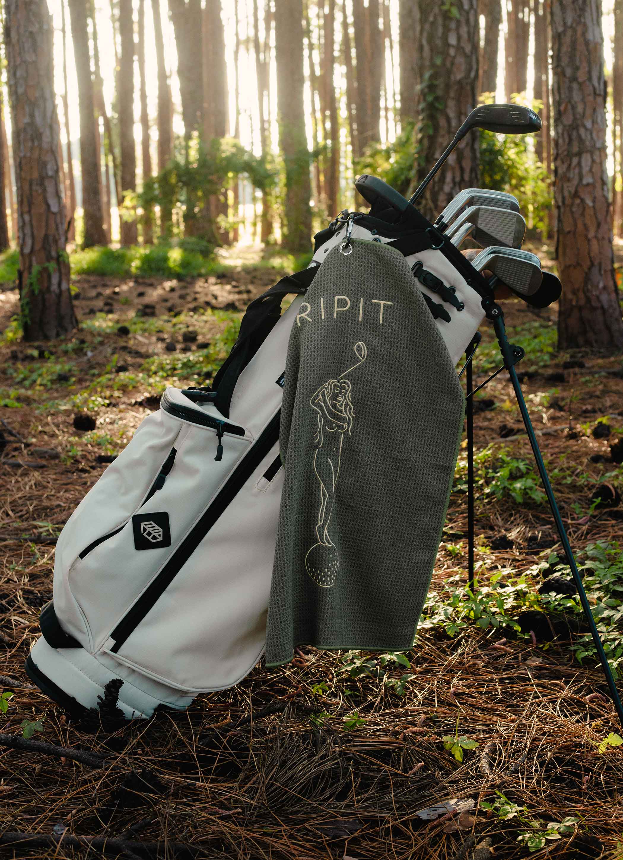 Marilyn Golf Towel - Image 3