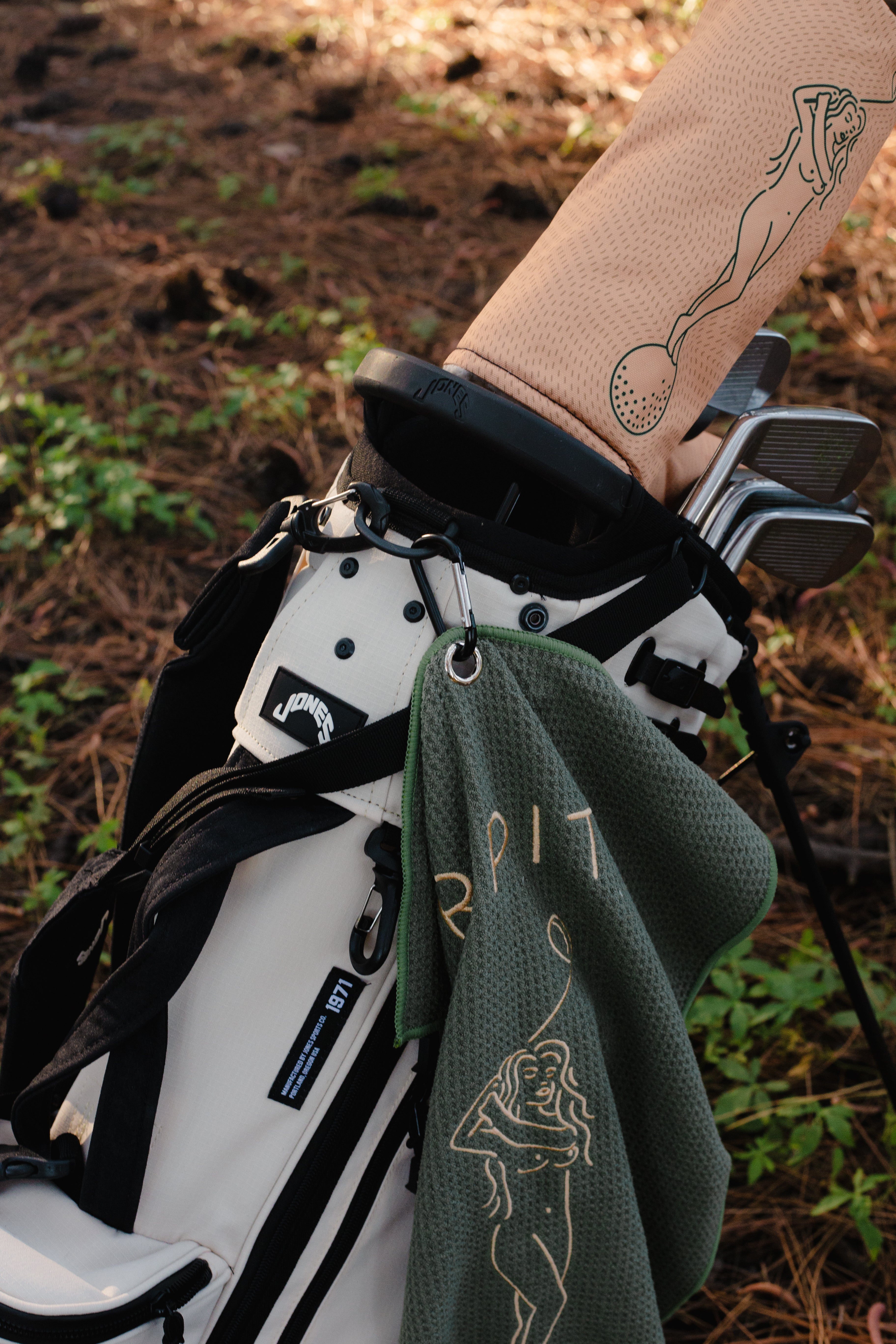 Marilyn Golf Towel - Image 5